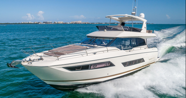 70 Prestige Flybridge