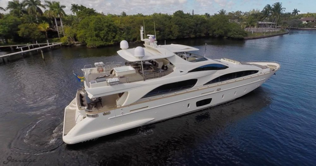 105 Azimut Flybridge