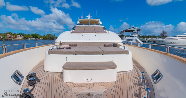 105 Azimut Flybridge