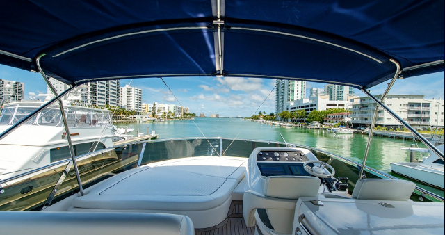 75 Sunseeker Manhattan Flybridge