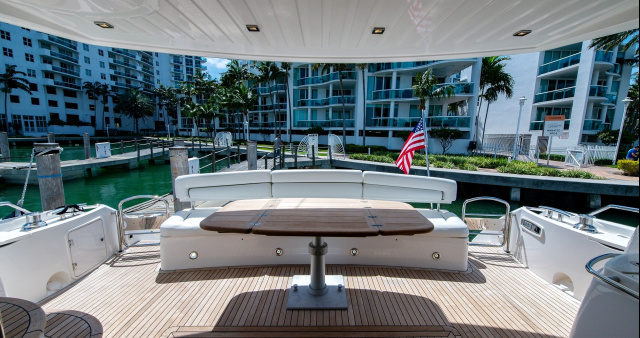 75 Sunseeker Manhattan Flybridge