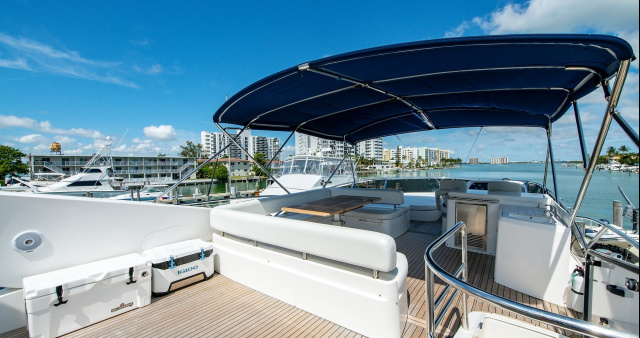 75 Sunseeker Manhattan Flybridge