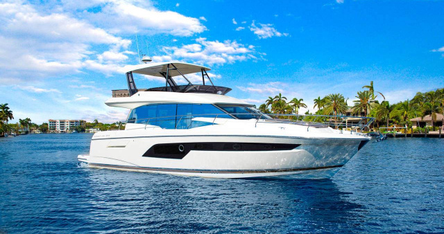 56 Prestige Flybridge